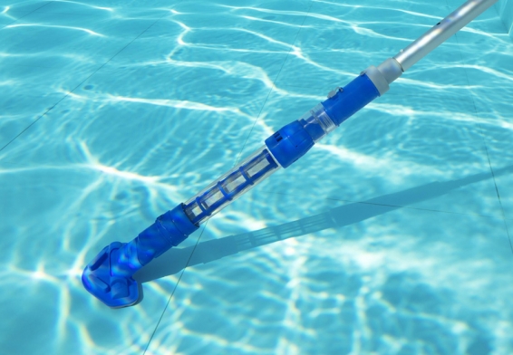 Аккумуляторный очиститель для бассейнов AquaSurge Rechargeable Pool Vacuum Bestway 58649