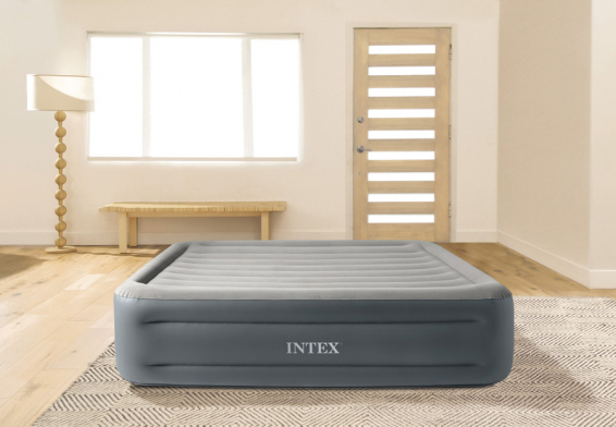Двуспальная надувная кровать Essential Rest Airbed Intex 64126, встроенный электрический насос 220В