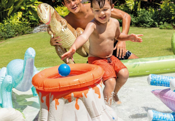   - Jurassic Adventure Play Center Intex 56132NP